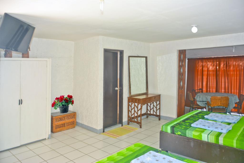 Isla Bonita Beach Resort San Juan  Quarto foto